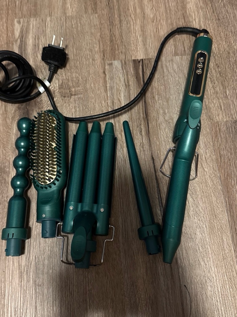 Green Multi-Function Hair Styling Set - Interchangeable Wands with a brand new